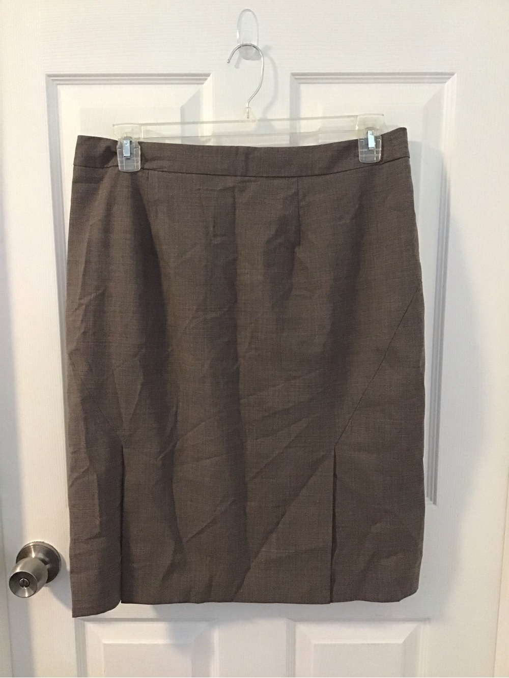 Tailored Brown Pencil Skirt with Subtle Stitch Detail - Picture 2 of 7